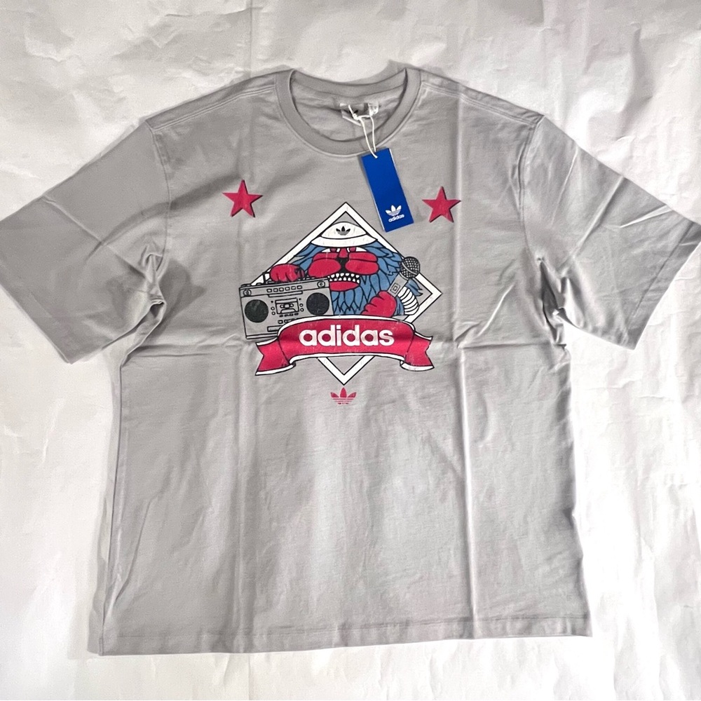 Adidas Originals Lions Graphic Short Sleeve T-Shirt Size Medium Grey Two
